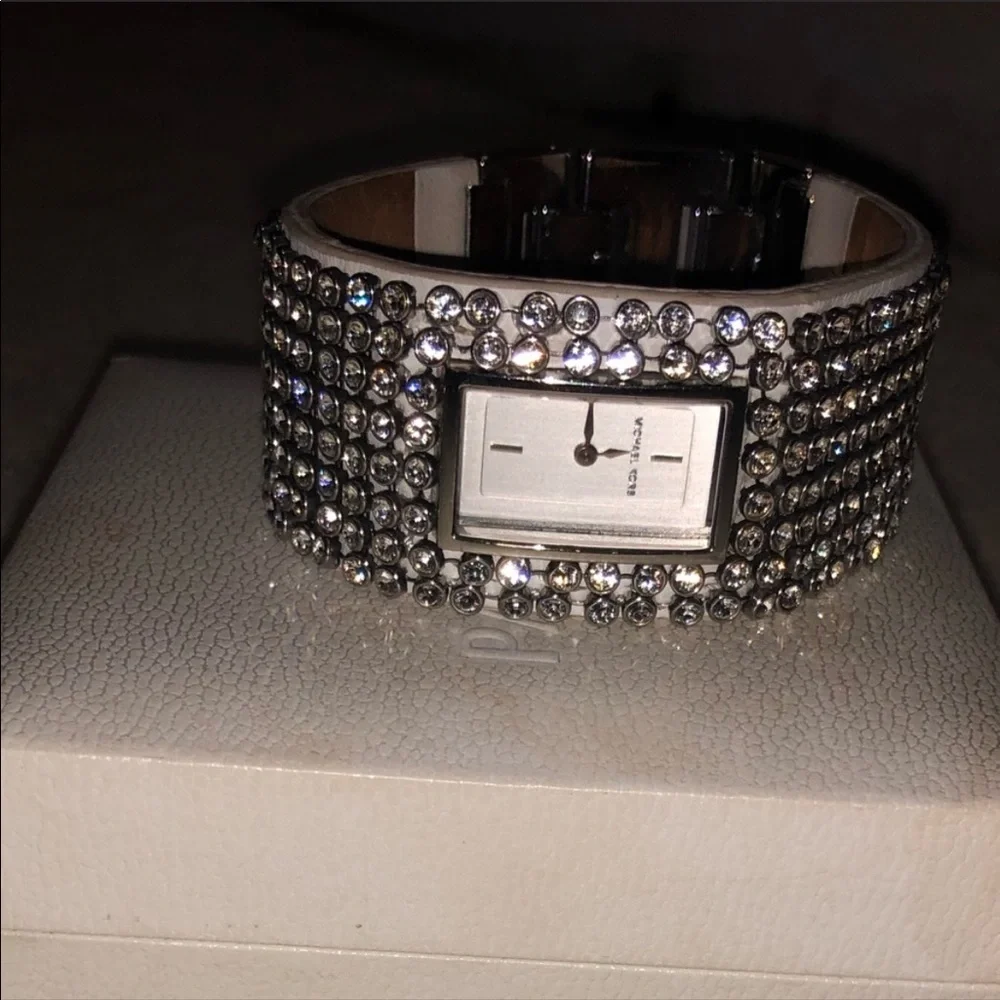Watch - Picture 2 of 2
